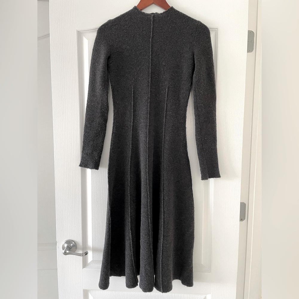 Women BOSS wool long winter dress. Like new, excellent condition. Size S.